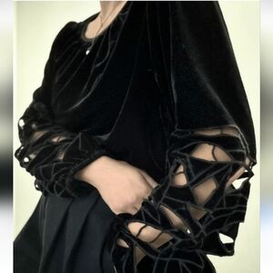 Joie Black Velvet Cutout Sleeve Blouse | Size 1X | NWOT